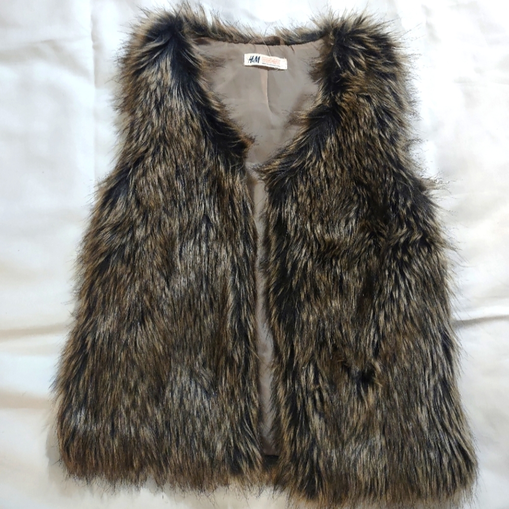 H&M Girls vest size 10-12